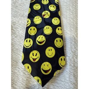 Roberto Cellini  Mens Tie Black/Yellow Variety Of Emoji Faces Funny Joke Happy